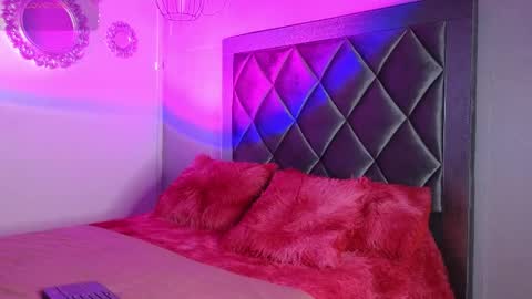 Ashley online show from April 16, 9:39 pm