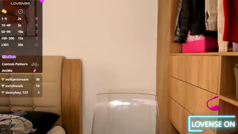 Soy Ash online show from September 11, 1:55 pm