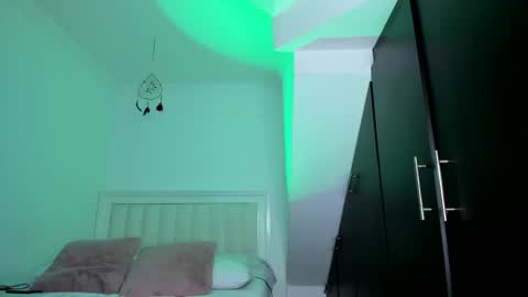 ashley_blair online show from April 15, 7:58 pm