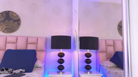 Ashleyy online show from November 12, 8:29 pm