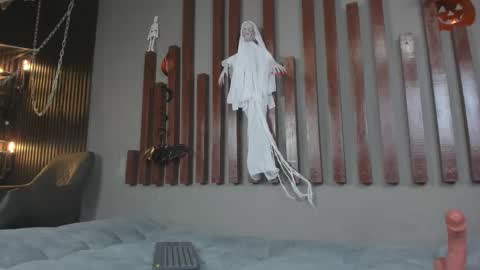 ashley_jonee online show from October 27, 10:15 pm