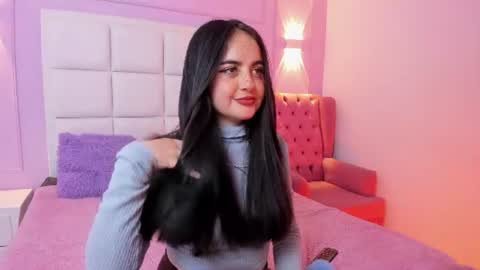 ashley_petit online show from July 28, 4:39 pm