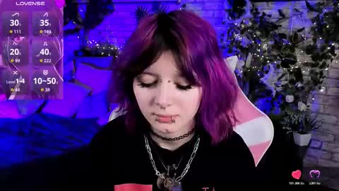 Ashley online show from March 24, 8:58 pm