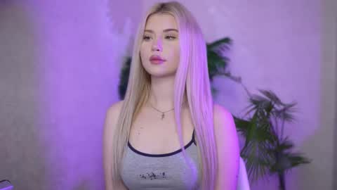 AshleyNiko online show from October 3, 3:50 pm