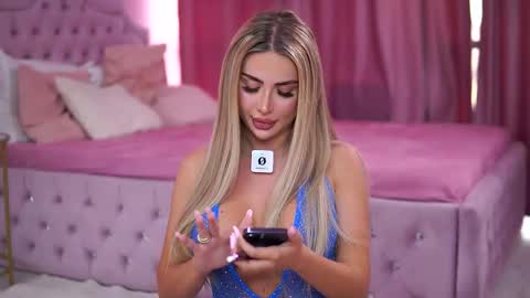 Snapshot of ashleysinnx chatting on September 9, 3:45 pm Ashley online show from September 9, 3:45 pm