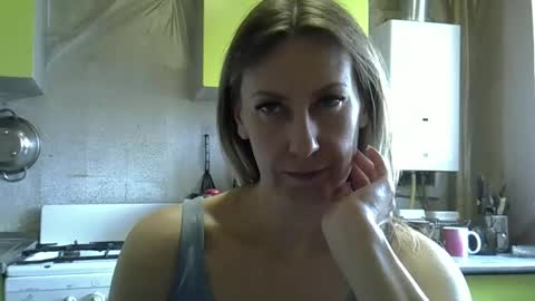 AshleyXHoney online show from May 4, 8:51 am