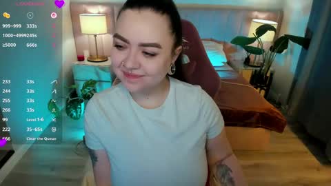 Your girlfriend online show from April 12, 12:46 am