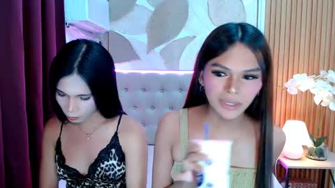 mooreen online show from April 14, 12:49 pm