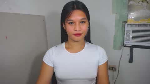 Yan online show from December 14, 7:30 pm