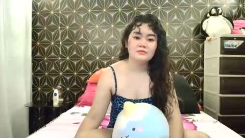 Snapshot of asiandesire25 chatting on September 8, 10:31 pm Jenny online show from September 8, 10:31 pm