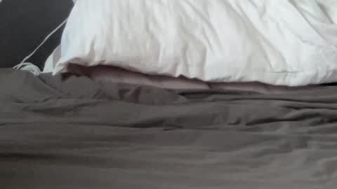 asiangirlandwhiteguy online show from January 4, 4:12 am