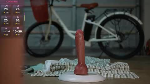 Anne online show from November 10, 9:37 am