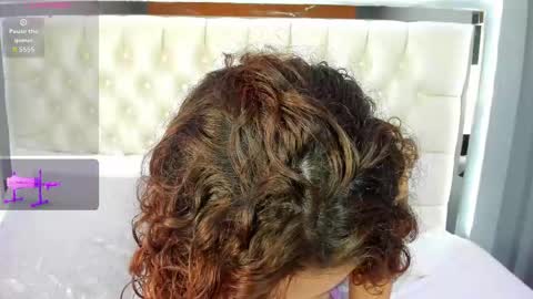 A S L Y   S A N D E R online show from October 7, 4:39 am