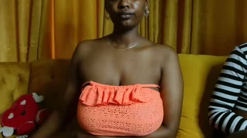 Snapshot of assey_ chatting on December 22, 8:49 am assey online show from December 22, 8:49 am