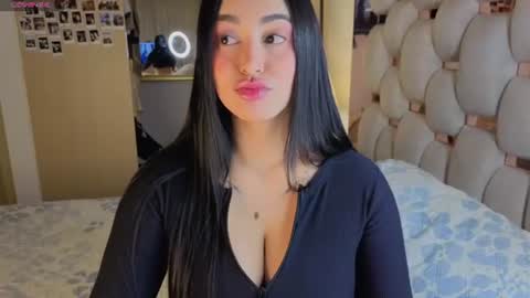 Ashley online show from July 4, 1:23 am