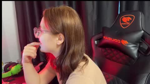 Cassie online show from January 18, 7:04 am