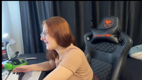 Cassie online show from February 5, 6:22 pm