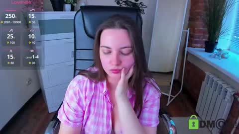 Snapshot of astarte_aste chatting on September 27, 12:56 pm astarte_aste online show from September 27, 12:56 pm