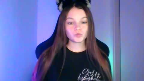 astradream_ online show from October 2, 5:40 pm