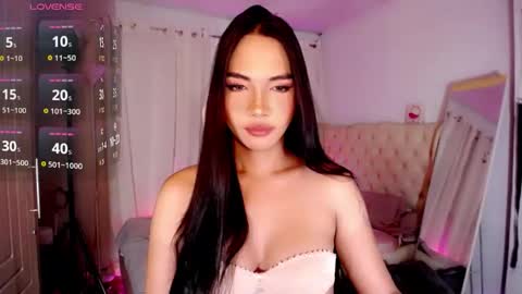 Sam online show from November 14, 7:58 pm