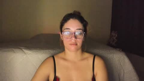 atenas online show from April 4, 9:30 am