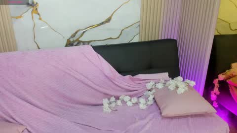 Atenea online show from April 14, 8:14 am