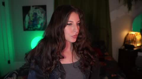 Audrey online show from April 12, 1:19 am