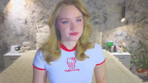 Kate online show from December 4, 5:14 pm