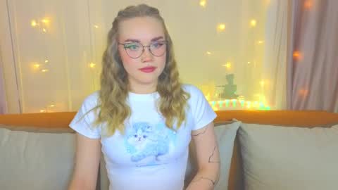 Kate online show from February 11, 4:02 pm