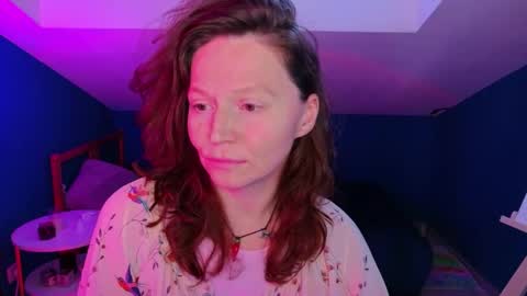 auroraborealis__ online show from December 4, 10:06 am