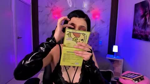 Aurora Diaz online show from November 24, 8:00 pm