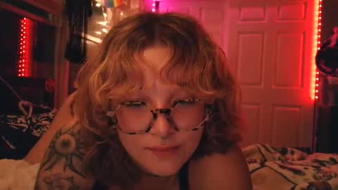 Autie 3 online show from February 16, 4:01 am