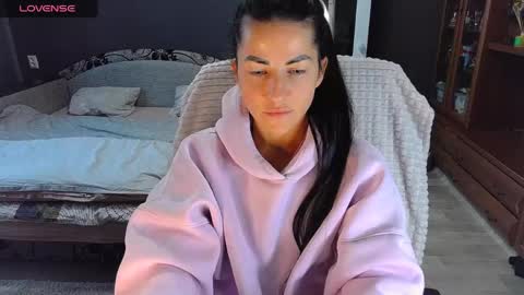 Ava online show from April 25, 11:24 am