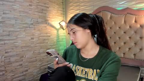              online show from February 8, 5:40 am