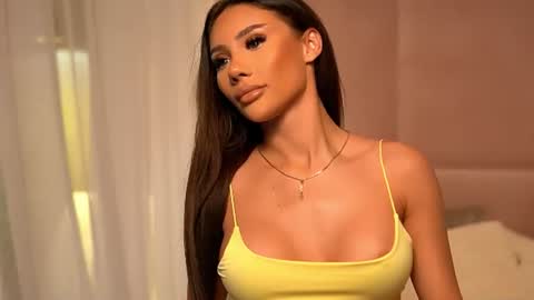 Ava online show from June 15, 4:34 am