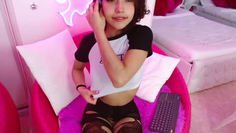 Snapshot of ava_williams_ chatting on December 23, 1:56 pm AVA online show from December 23, 1:56 pm