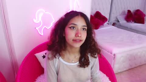 Snapshot of ava_williams_ chatting on December 19, 1:51 pm AVA online show from December 19, 1:51 pm