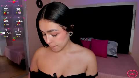 Ava  online show from November 8, 5:40 pm