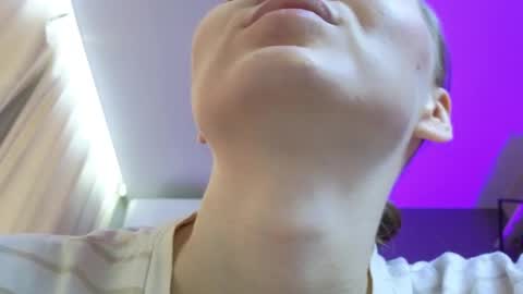 avgustina_love online show from June 2, 10:49 am