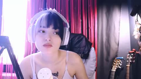 Avriel online show from October 16, 4:26 am