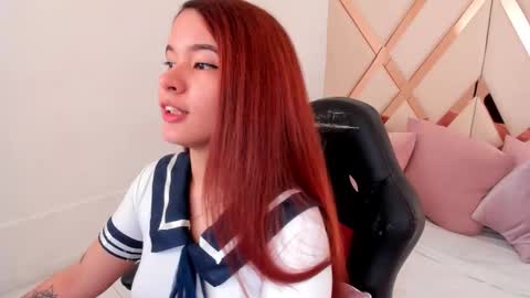 Avril  online show from February 2, 11:53 am