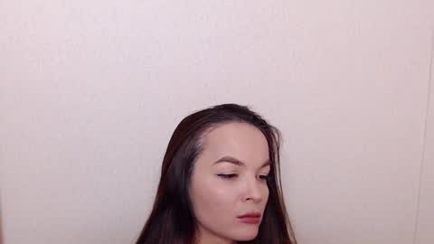 Snapshot of avrora_lew_ chatting on February 23, 7:23 pm Avrora Inst online show from February 23, 7:23 pm
