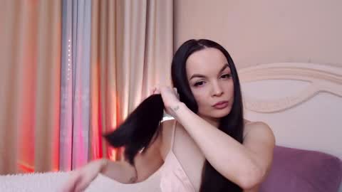 Avrora Inst online show from April 9, 10:15 pm