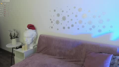 Emily online show from January 3, 3:05 am