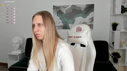 Emily online show from March 3, 2:44 am