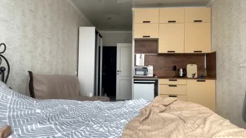  im Aya welcome to my room  online show from February 16, 10:10 am