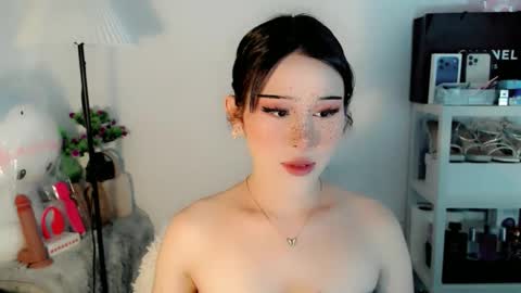 AYAHOSHILOVESYOU online show from March 9, 4:59 am