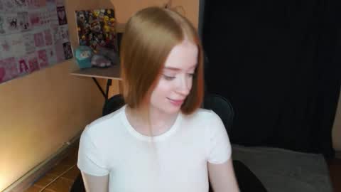 Aya online show from December 18, 12:59 am