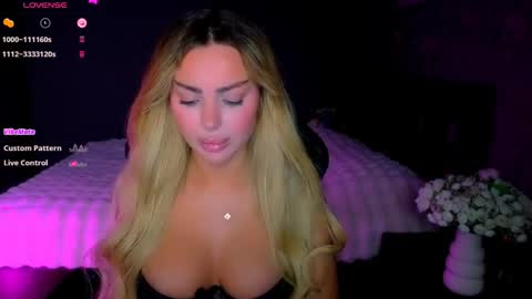  Ayla Demir  online show from June 3, 8:03 pm