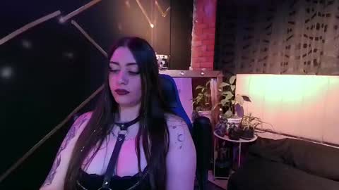 nany online show from July 17, 3:44 am